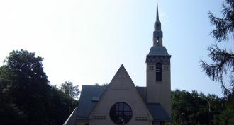 Лютеранская церковь в зеленогорске Памятный знак на месте финского кладбища