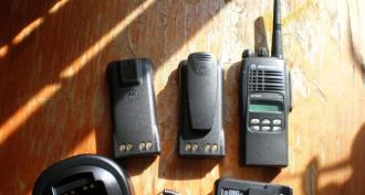 Talkie-walkie de vos propres mains: modèles et schémas simples